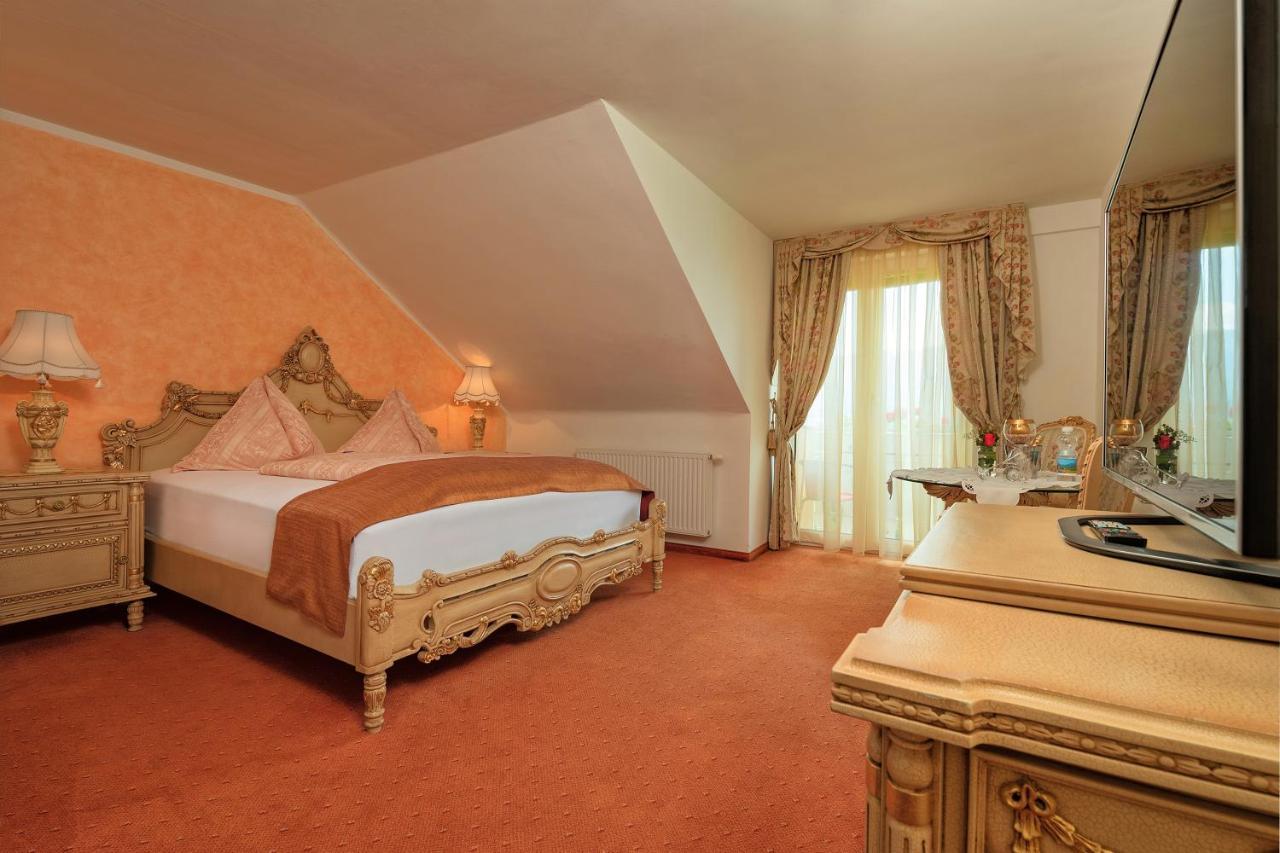 Hotel-Pension Melcher Дроболлах-ам-Факерзе Екстер'єр фото