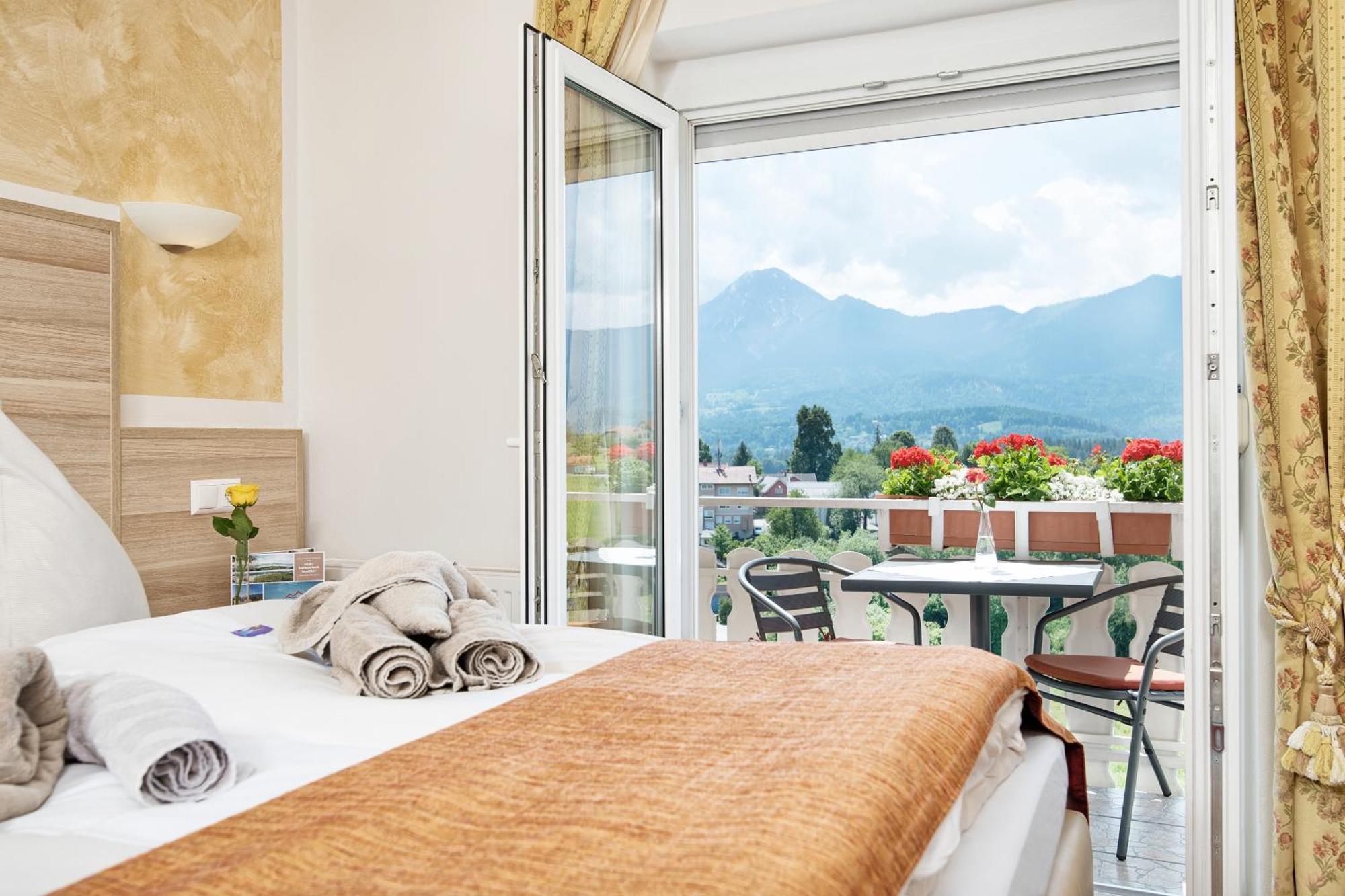 Hotel-Pension Melcher Дроболлах-ам-Факерзе Екстер'єр фото