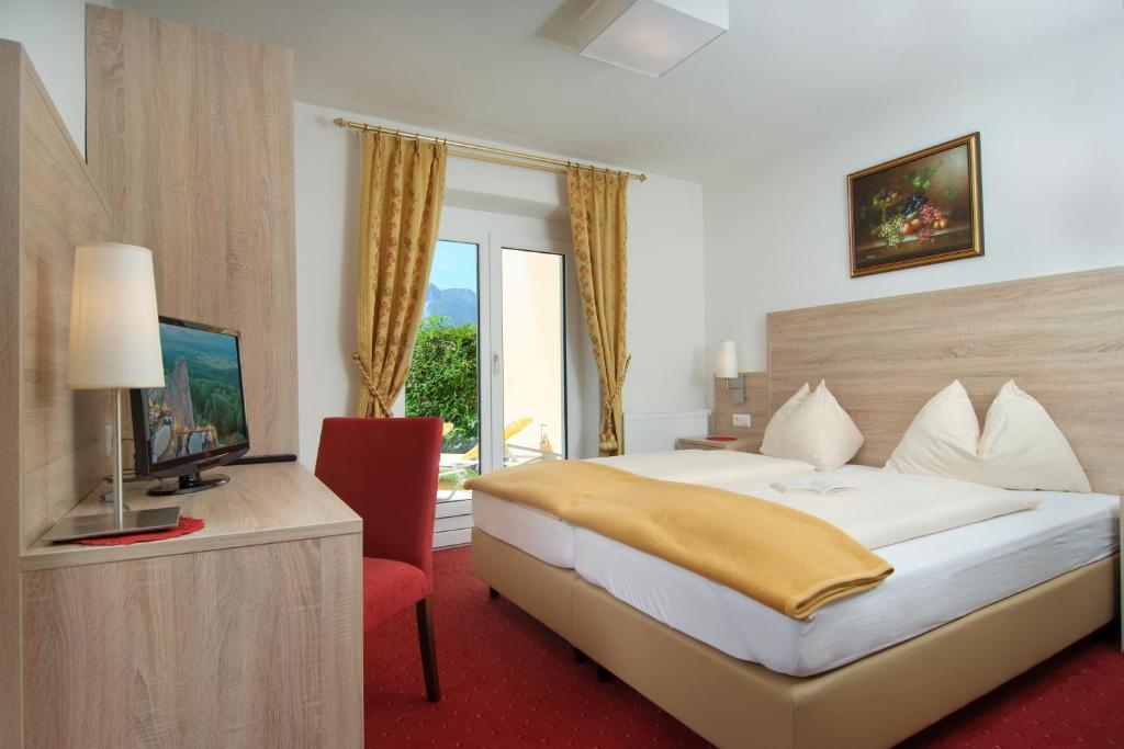 Hotel-Pension Melcher Дроболлах-ам-Факерзе Екстер'єр фото